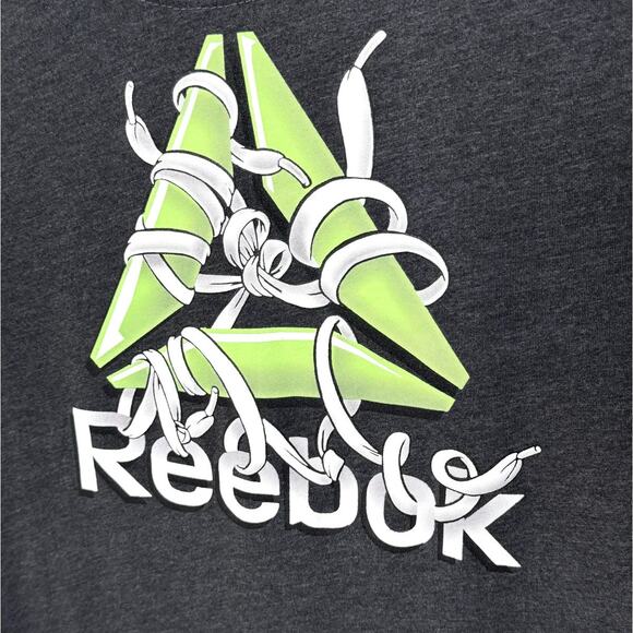 REEBOK YOUTH GRAY AND GREEN SHORT SLEEVE CREW NECK T-SHIRT SIZE LARGE 10-12 - Picture 3 of 7